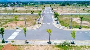 Chủ ngộp tiền cần bán lô đất đẹp tại Thuận Giao , Tp Thuận An , Tỉnh Bình Dương . Sổ hồng riêng