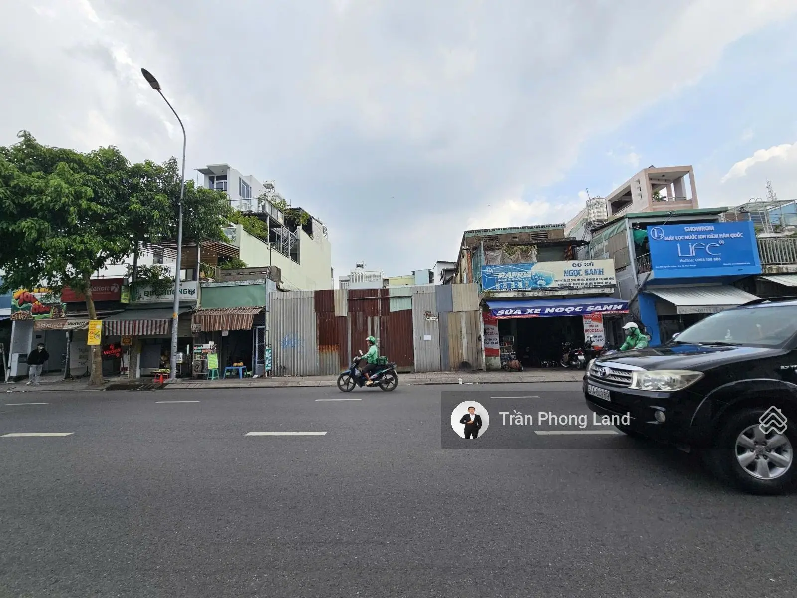 Chính chủ gửi bán nhà mặt tiền 524 Nguyễn Kiệm, Q. Phú Nhuận, 9x40m, cấp 4, giá 60 tỷ, 0908 140 ***
