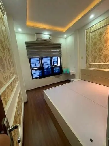 Bán nhà Trương Định, ngõ ba gác, thông, gần trường, chợ, 2 thoáng,37m2