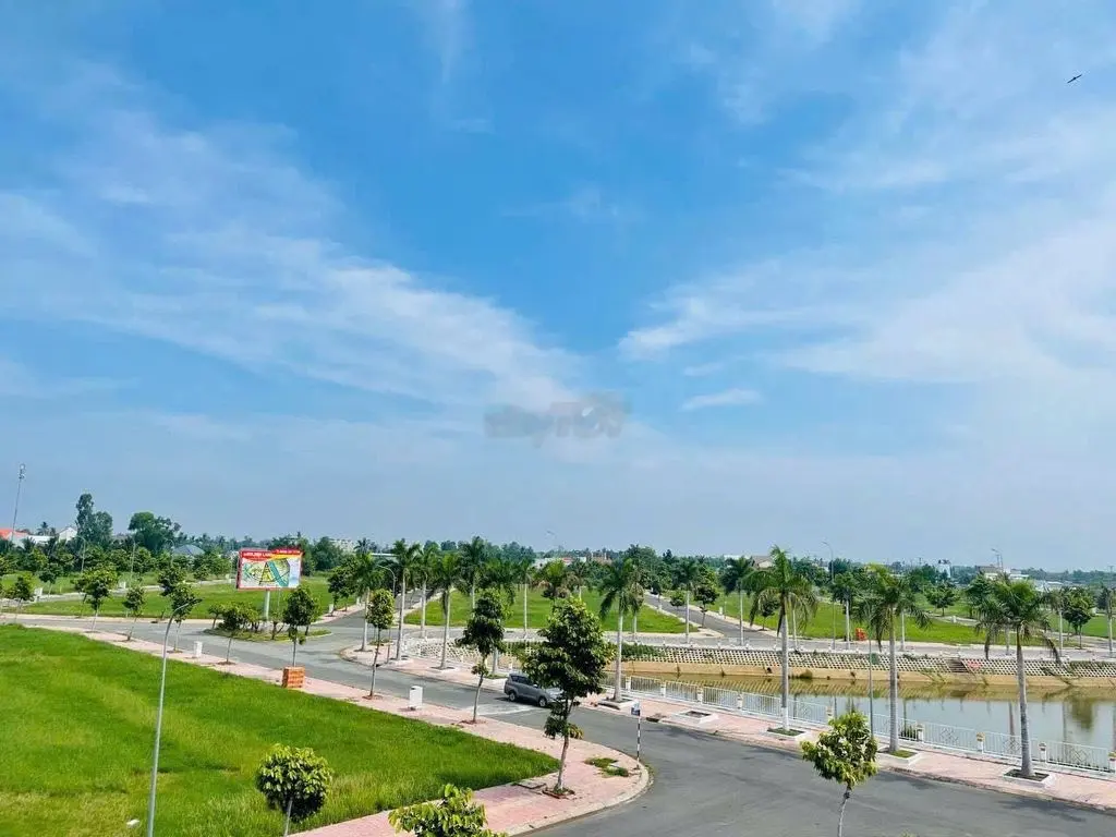 Bán lô đất ngay trung tâm thủ thừa long an sổ hồng riêng .