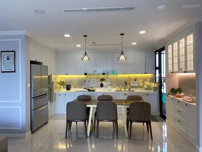 BÁN GẤP CĂN HỘ Scenic Phú Mỹ Hưng,71m2 - 2PN, có hđt 15TR_ giá 4,65 T