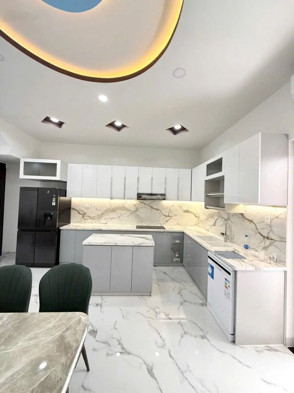 Bán Nhà Mới Xây 3 Tầng Tại Gói 5 Mỹ Gia Đối Diện Công Viên