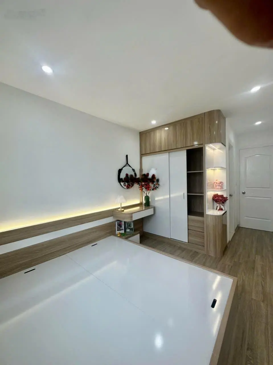 Bán nhanh căn 70.32m2, 2 ngủ& 2VS. HH 3A Linh Đàm Hoàng Mai. LH: 0966 455 *** em Thuỷ