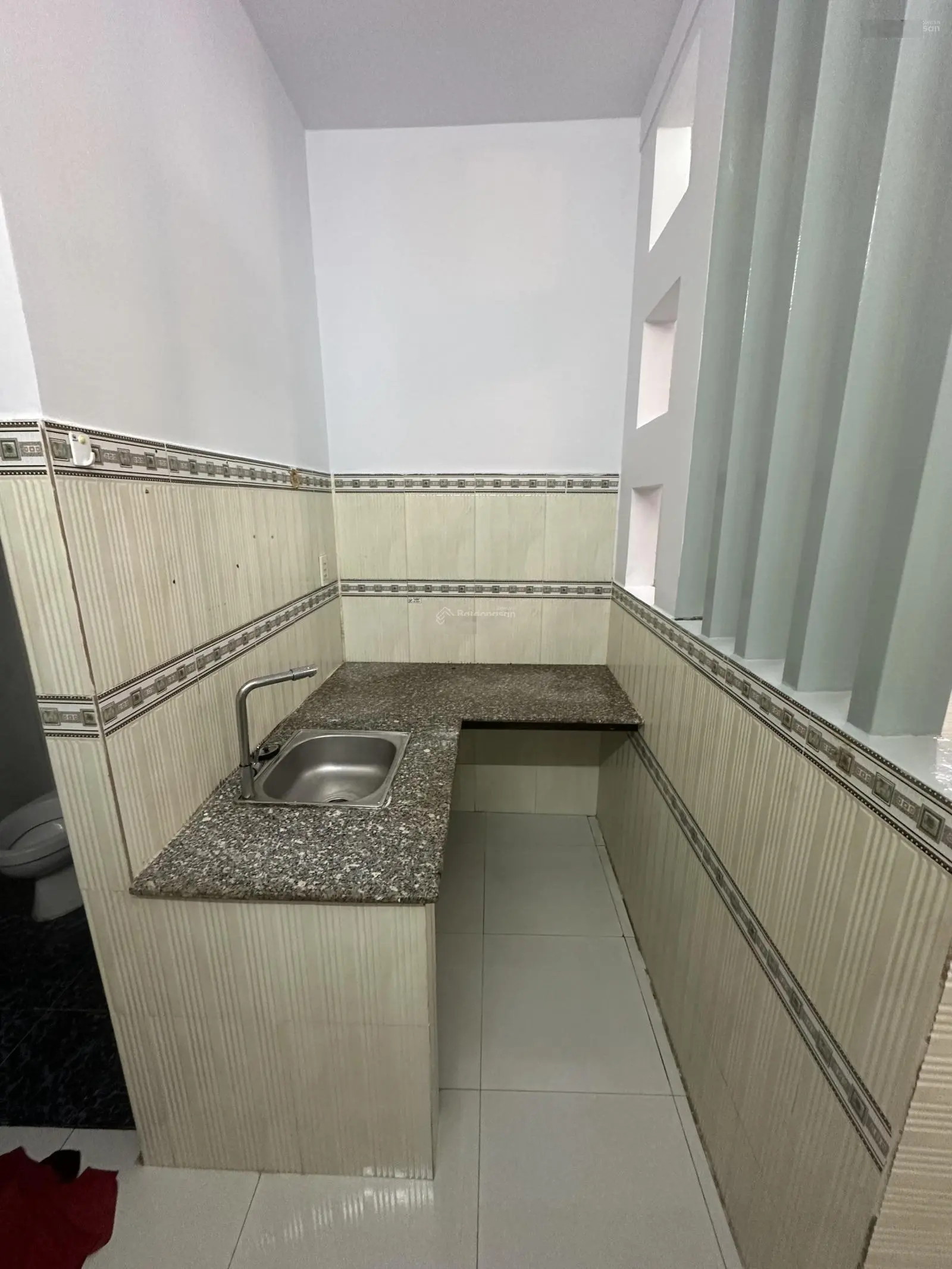 Bán nhà riêng chính chủ 1/ Hoài Thanh P14 Q8. 1 trệt 1 lầu. 1PN - 1WC. DTSD 37m2. SHR.