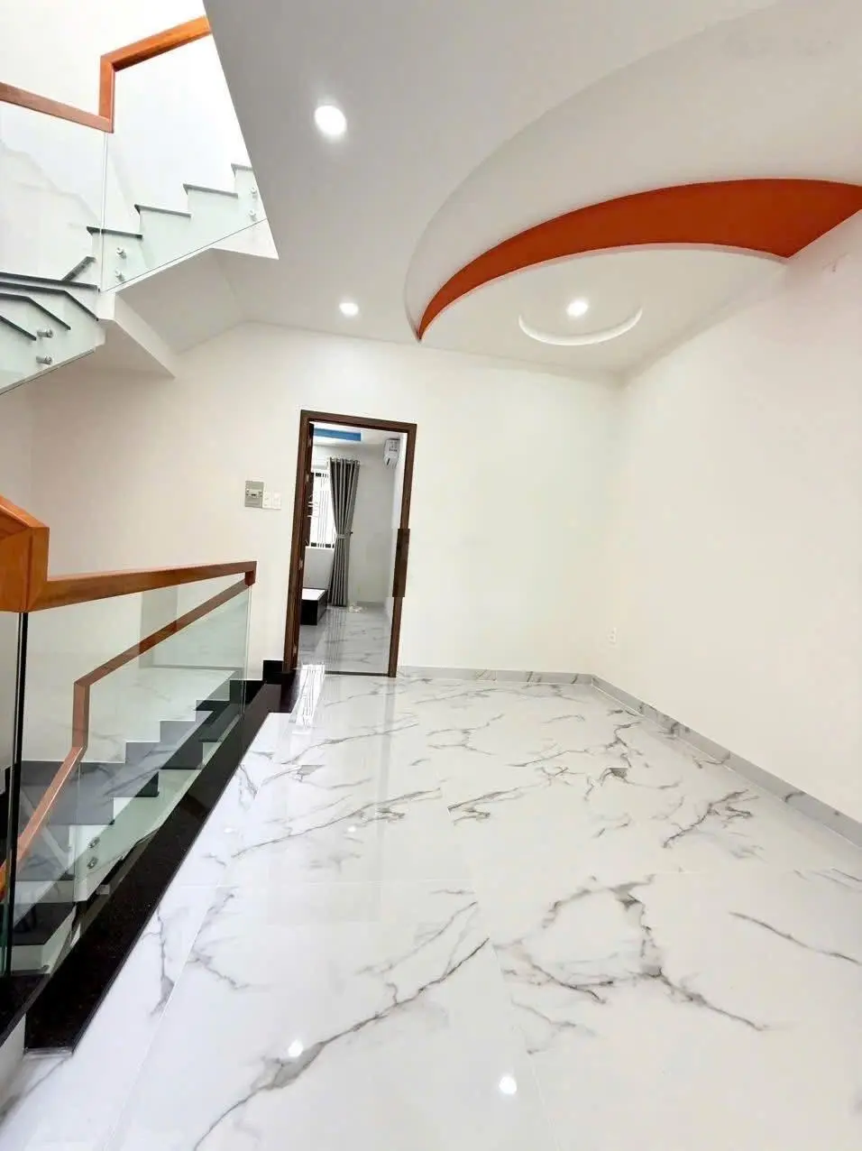 Nhà mới xây KĐT Mỹ Gia đối diện công viên - Diện tích : 100m2 ( ngang 5m ). Hướng Bắc - Nhà 3 tầng