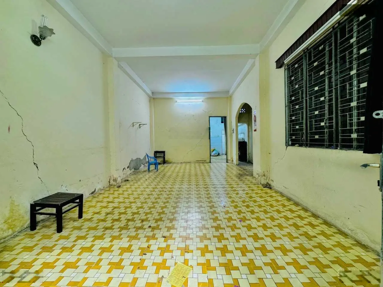 Nhà C4 HXH Nguyễn Cưu Vân 5x14m vuông vức công nhận 70m2 XD mới trệt 4 lầu ST vị trí ngay Quận 1