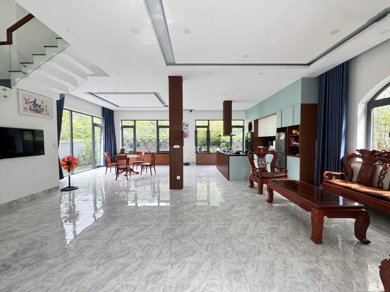 Bán đất biệt thự Lương Hữu Khánh - DT 300m2 - kèm căn biệt thự 3 tầng
