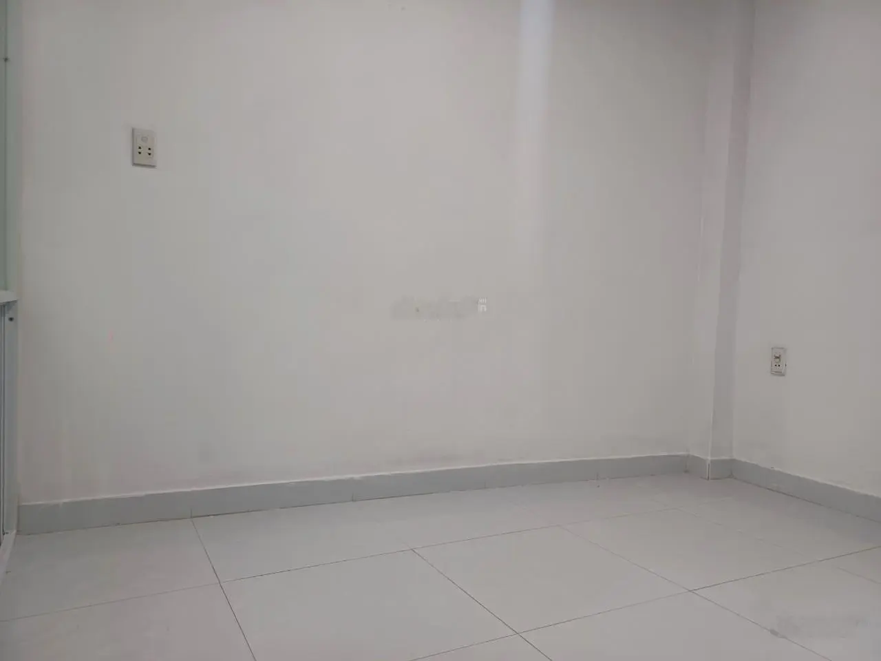 Cần bán nhà gấp ngay khu đô thị Thành Phố Dĩ An, giá 650tr