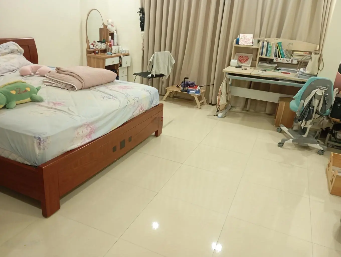 Nhà đẹp long lanh đàm quang trung long biên 5 tầng, ô tô đỗ cửa, về ở luôn.