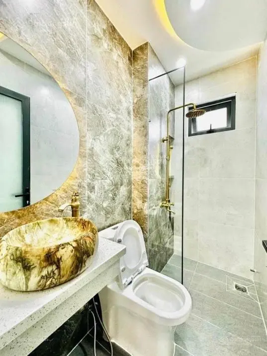 Bán gấp nhà HXH Trần Tuấn Khải - P5 - Quận 5. DT 68m2, sổ riêng, cho thuê 17triệu/th