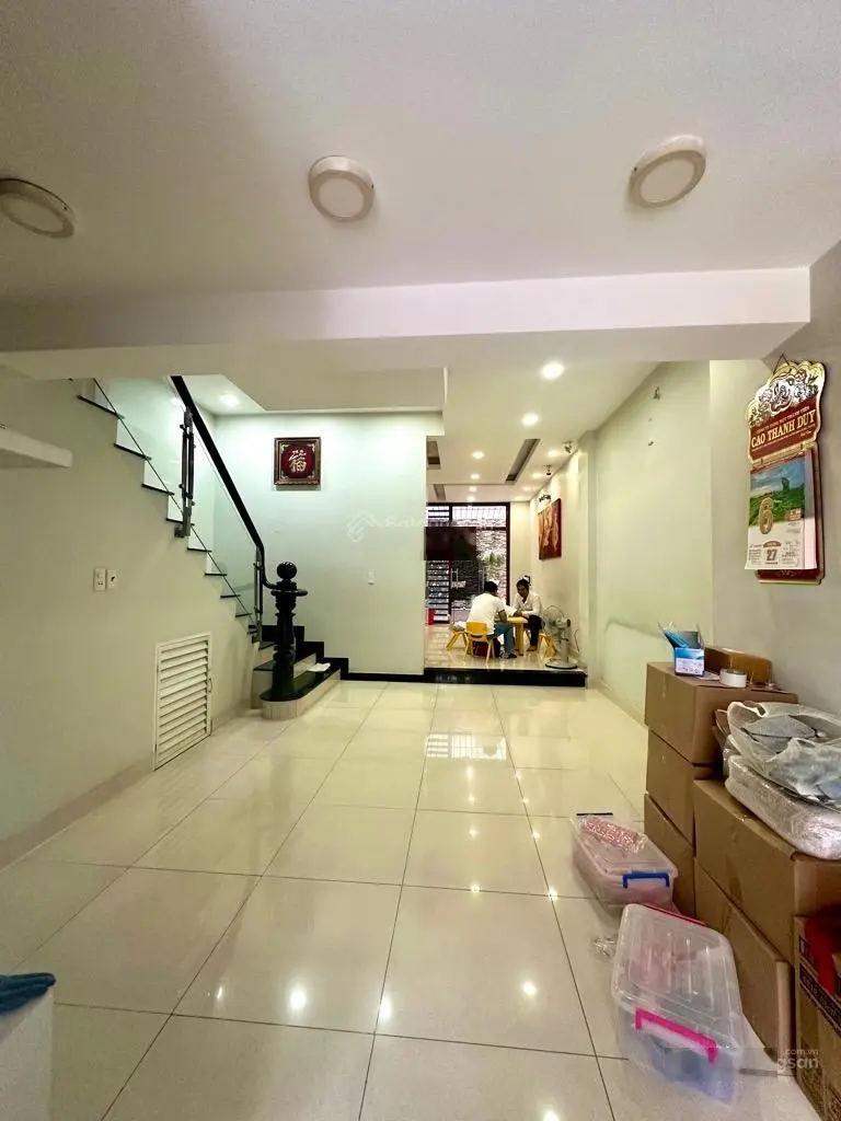 Bán nhà sát bên phú mỹ hưng, dt 5x20m2, 5 tầng, 5pn, mt đường, giá 17.1 tỷ.