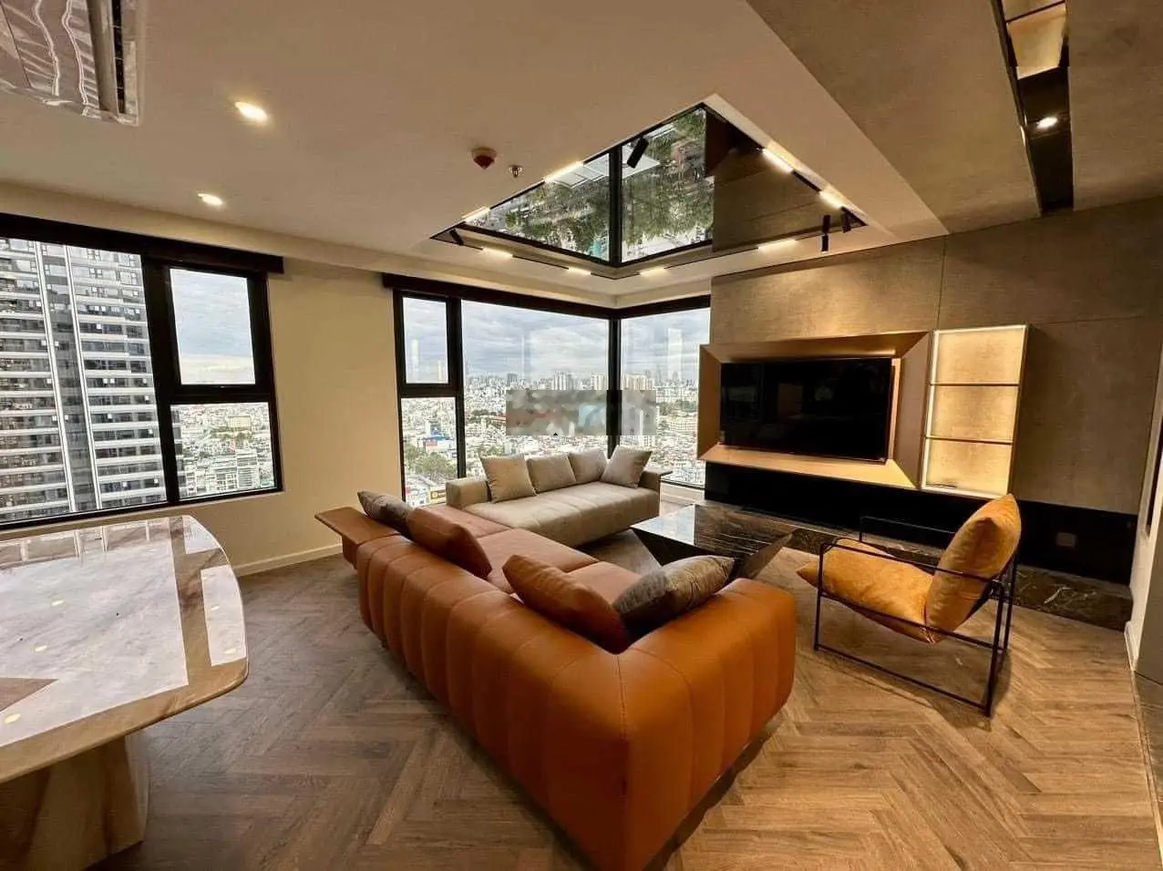 Gấp chủ nhà cần bán nhanh căn hộ 2 phòng ngủ 77m2 Florence 28 Trần Hữu Dực Mỹ Đình