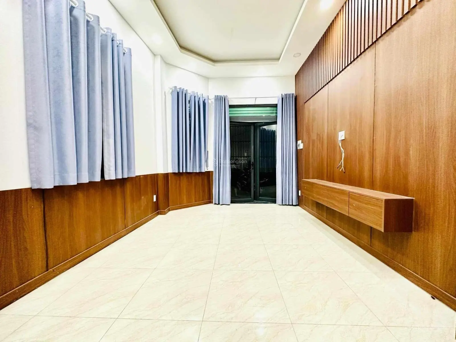 Chủ Cần Tiền Bán Gấp Nhà Nguyễn Trãi Q1 40m2 giá 1T1L 2PN 2WC giá 2tỷ350TL