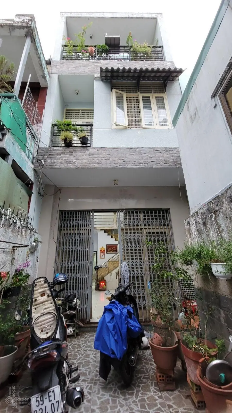 Nhà ~69m2, khu Phan Xích Long Phan Tây Hồ P7, Phú Nhuận, 3 tầng 5P ngủ, không QH, không LG