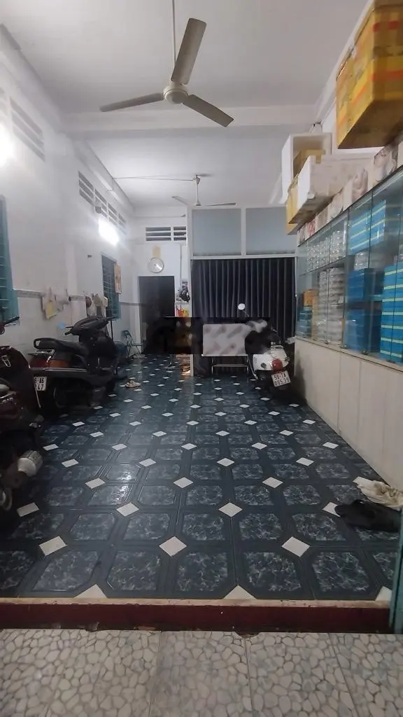 Bán nhà riêng Đề Thám, 60m2, 4tầng, 6PN, HXH, Ngang trên 5m, nhỉnh 17tỷ