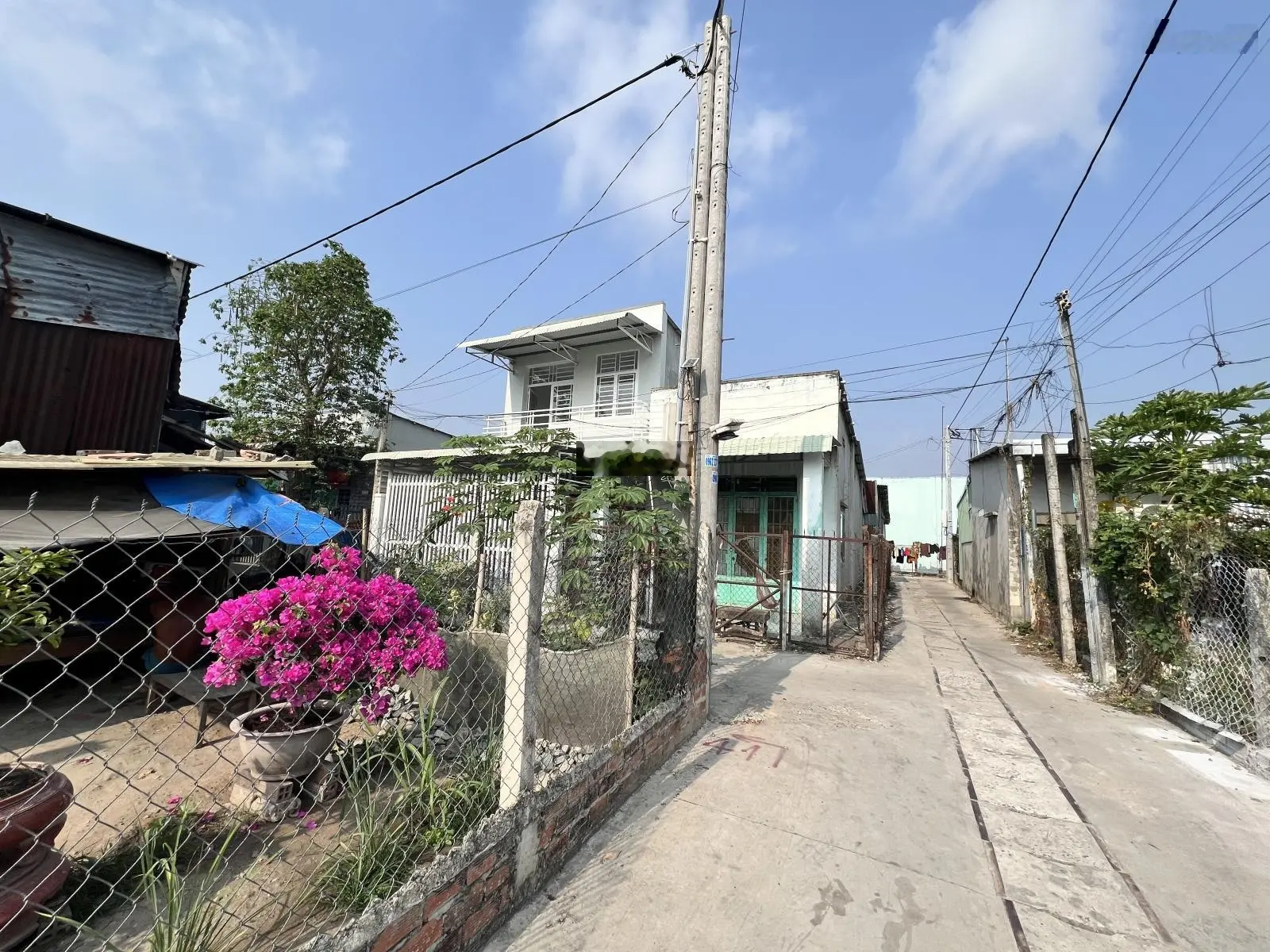 925tr đất và nhà 1 trệt 1 lầu tại KP. Thanh Bình, TT. Gò Dầu
