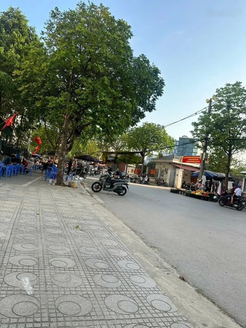 Bán Nhà Xuân La - TÂY HỒ - Ô Tô Tránh Vỉa Hè - Kinh Doanh Đỉnh - 100M x 3 Tầng MT5M - Giá 43 Tỷ.