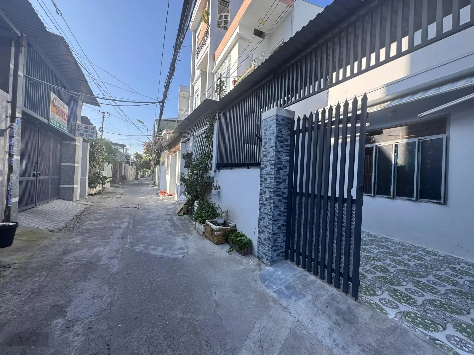Nhà mặt tiền đường Lê Văn Tám Phước Long 4.3 tỷ