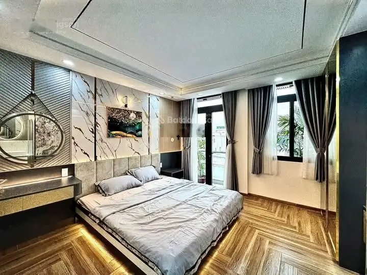 Bán gấp nhà Nguyễn Văn Tăng , Long Bình , Quận 9. DT 65m2 giá bán 3 tỷ .Sổ riêng