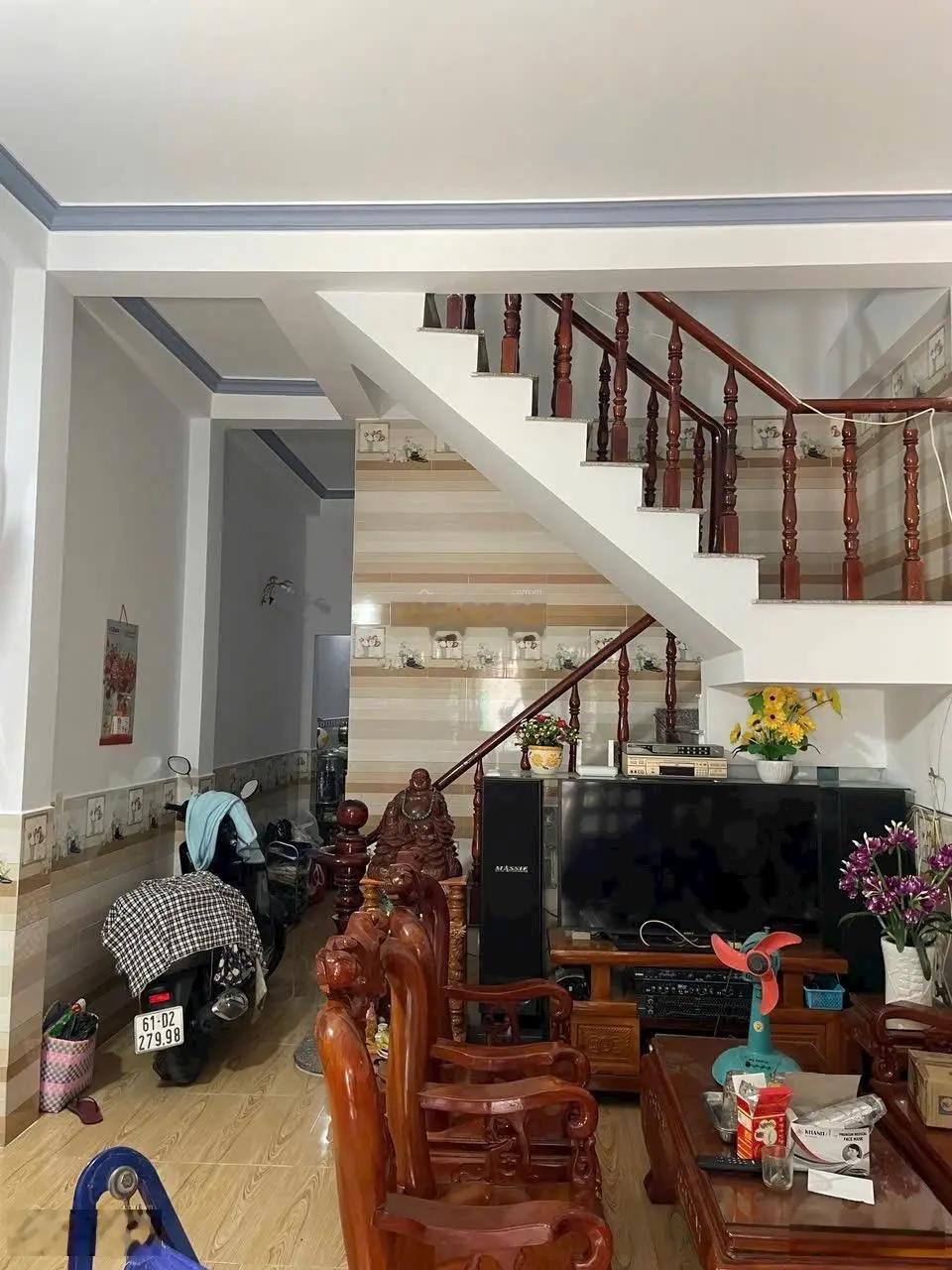 Nhà trệt lầu gần Vincom Tp. Dĩ An. DT: 59m2. Đường 5m. 3 phòng ngủ, DT: 59m2. Giá: 2.990 tỷ TL