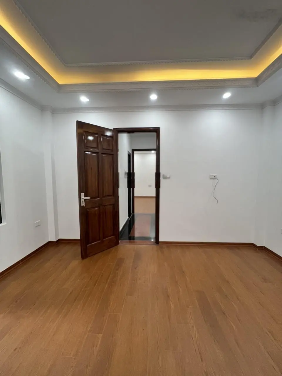 SIÊU PHẨM SIÊU ĐẸP ĐẠI TỪ - HỒ LINH ĐÀM - TIỆN ÍCH BẠT NGÀN - Ô TÔ 5 TẠ ĐỖ CỔNG - 1 BƯỚC RA PHỐ