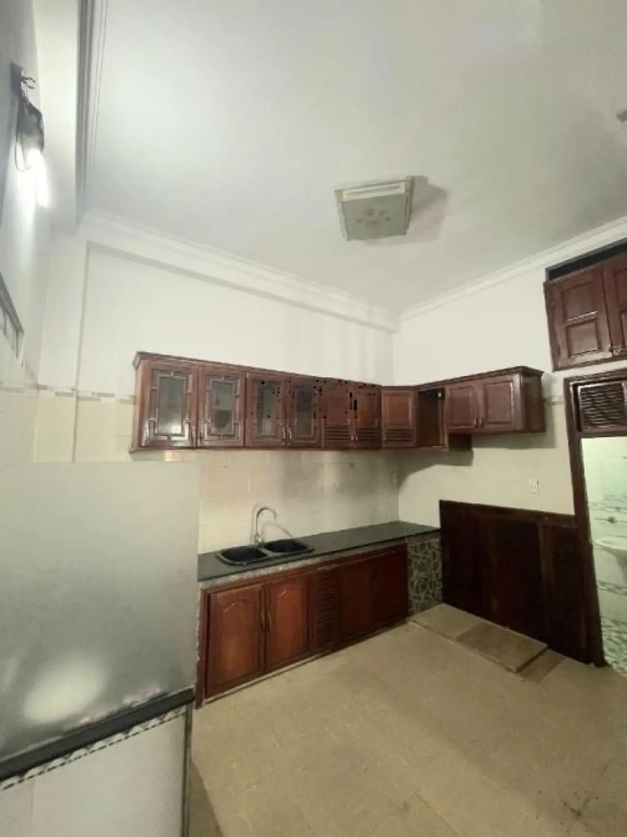 Bán căn nhà 1 trệt 1 lầu hẻm Lê Đình Cẩn 70m2 SHR, ra KDC Tên Lửa 10p