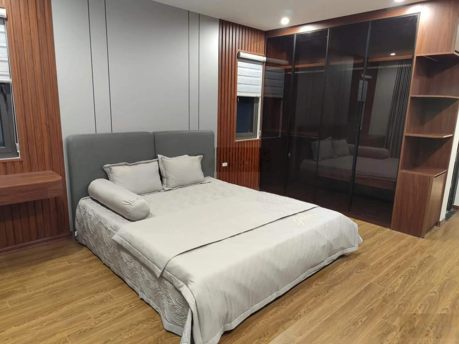 Bán nhà phố Đàm Quang Trung - mới koong - khu vực hiếm nhà bán - diện tích 42m2x 6 tầng. Giá 6,2 tỷ
