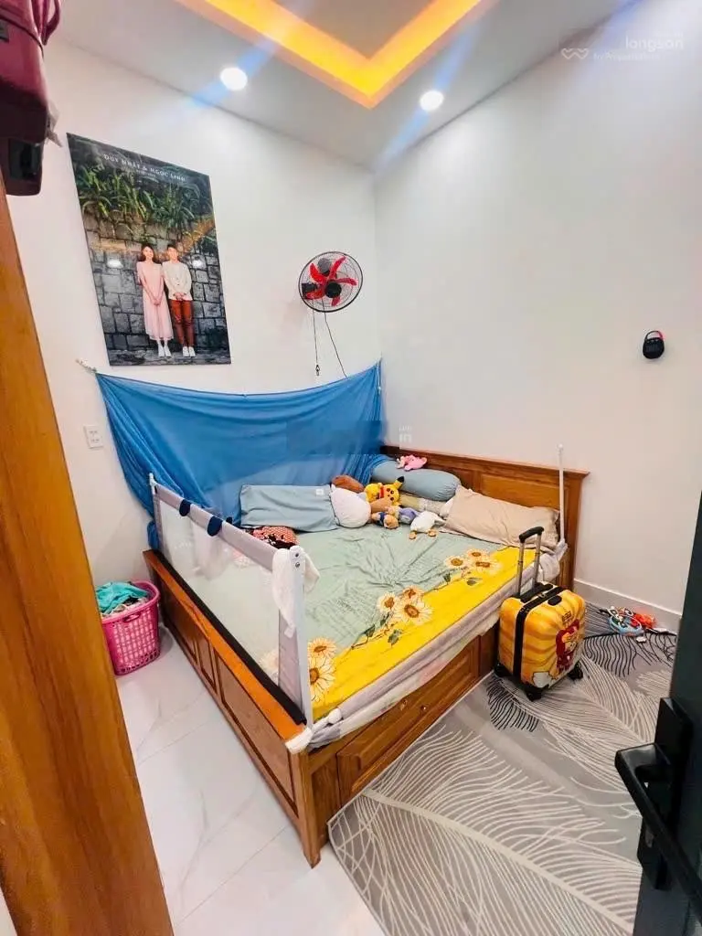 Chủ cần tiền bán gấp duong cát lợi xe hơi 2 tang gia 4 ty nhỉnh