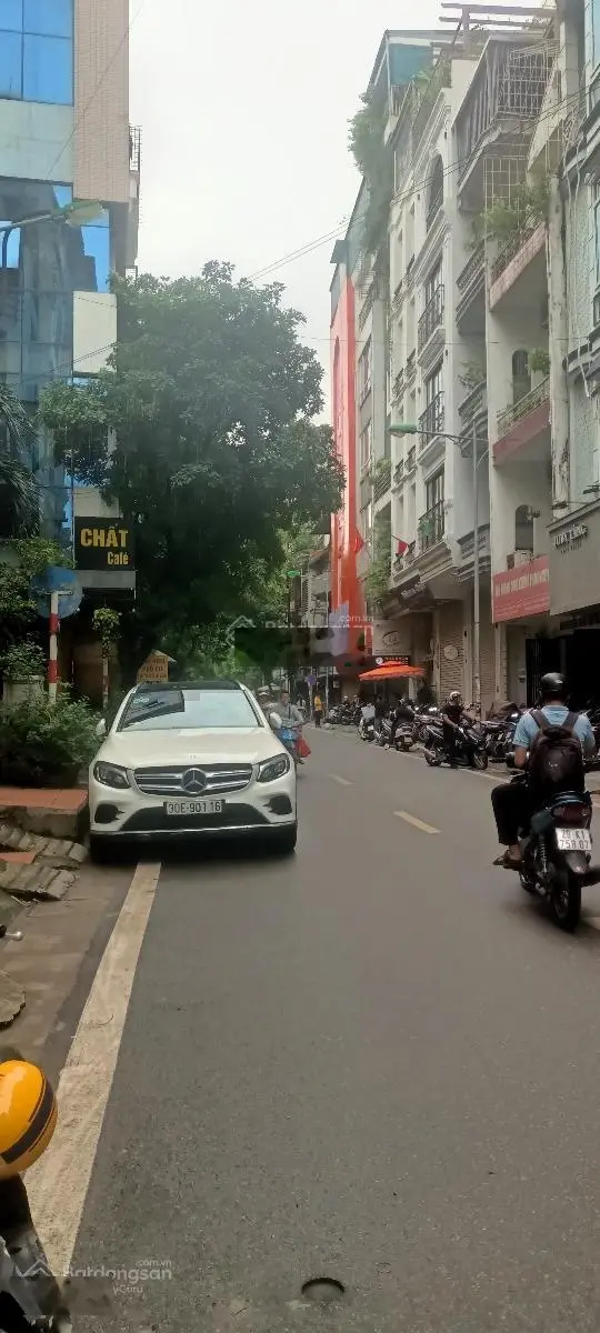 Bán đất Hoa Bằng, Cầu Giấy, dt 135m2, mt 8m vuông đẹp, ô tô tránh. Giá 33 tỷ