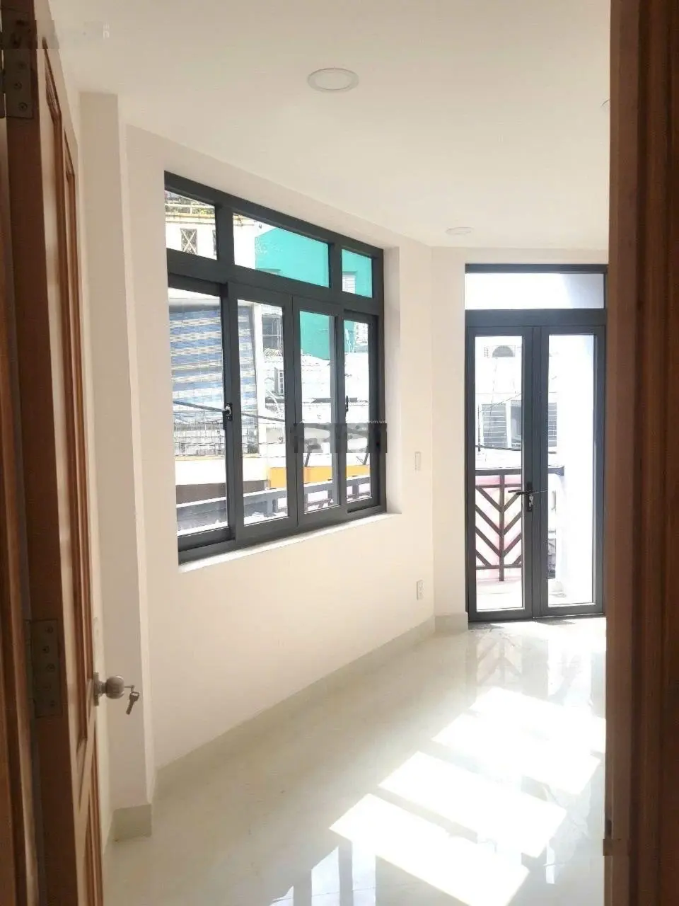 Bán tòa nhà CHDV Vip ngay Tôn Thất Tùng, P. Phạm Ngũ Lão, Quận 1, 76m2 giá 25.5 tỷ