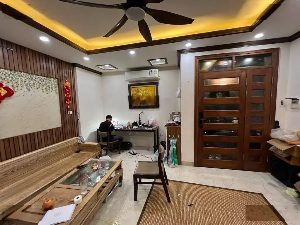 Siêu hiếm! Đặng Tiến Đông, sát phố luôn, full nội thất, nở hậu. 50m2*5T