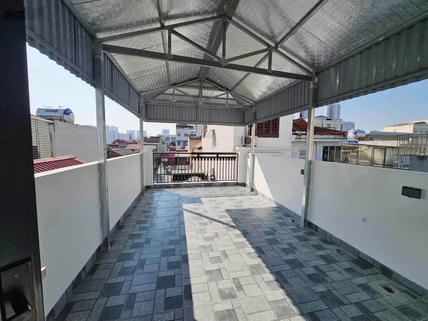 Bán nhà Phân Lô Phan Văn trường Cầu Giấy.38m x 6T.mt.3.5m. Giá = 15.2 Tỷ