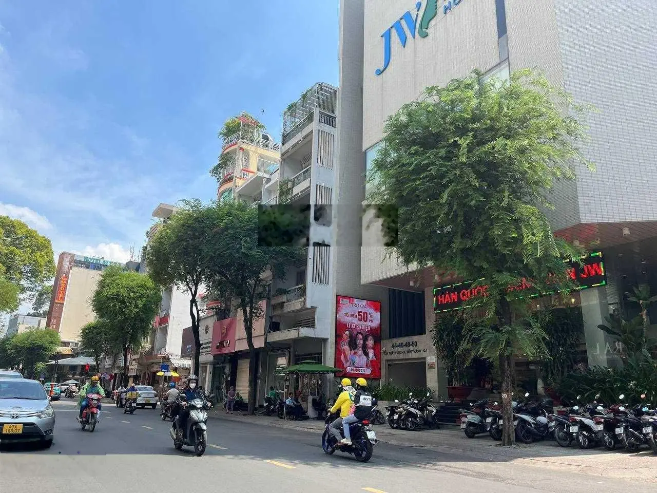 Cần tiền bán gấp mặt tiền Tôn Thất Tùng, Quận 1, 4.2 x 20m, 3 tầng HĐT 55tr/ tháng. Giá 42 tỷ