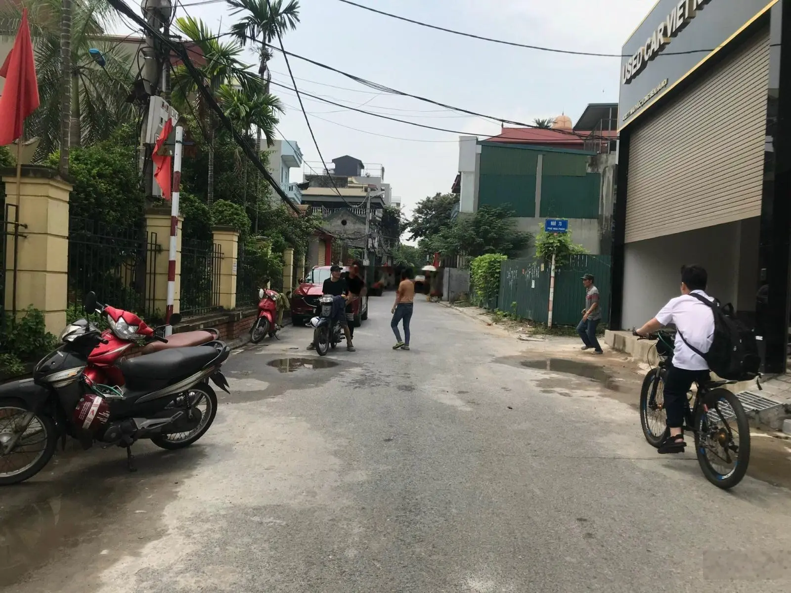 Chính chủ cần tiền gửi bán gấp nhà mặt phố Mai Phúc 2 ô tô tránh kinh doanh đỉnh, giá chỉ 112tr/m2