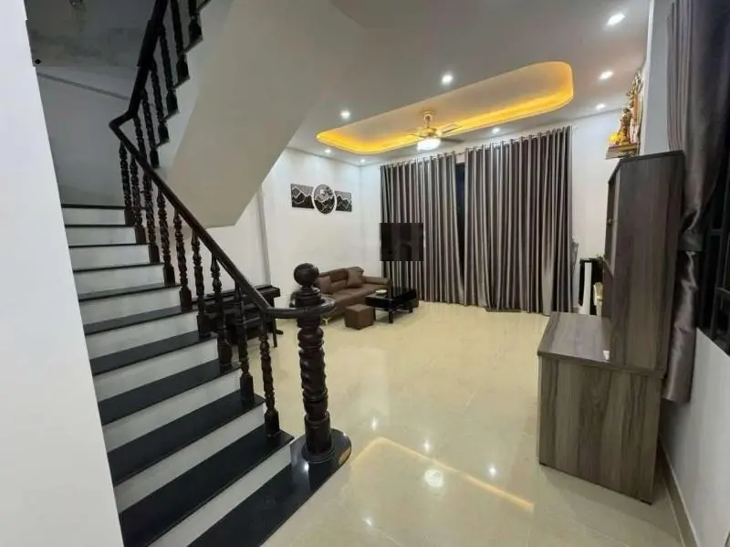 Bán nhà mới sát Phước Bình - 2 tầng ở ngay - giảm sâu chỉ 7 tỷ
