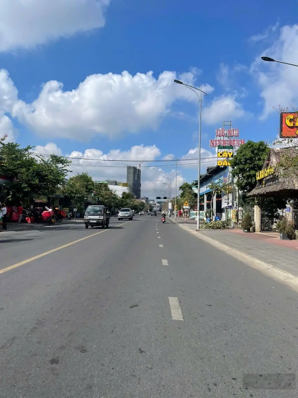 Nhà 1 lầu mặt tiền 80m Hai Bà Trưng gần siêu thị GO Dĩ An, Bình Dương