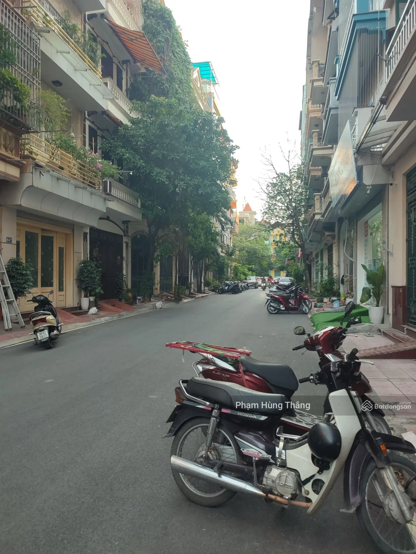 Bán nhà phân lô khu đô thị Đại Kim - Hoàng Mai. 55m2 x 5 tầng, MT 5m. Giá chỉ 17 tỷ nhỉnh. Vỉa hè