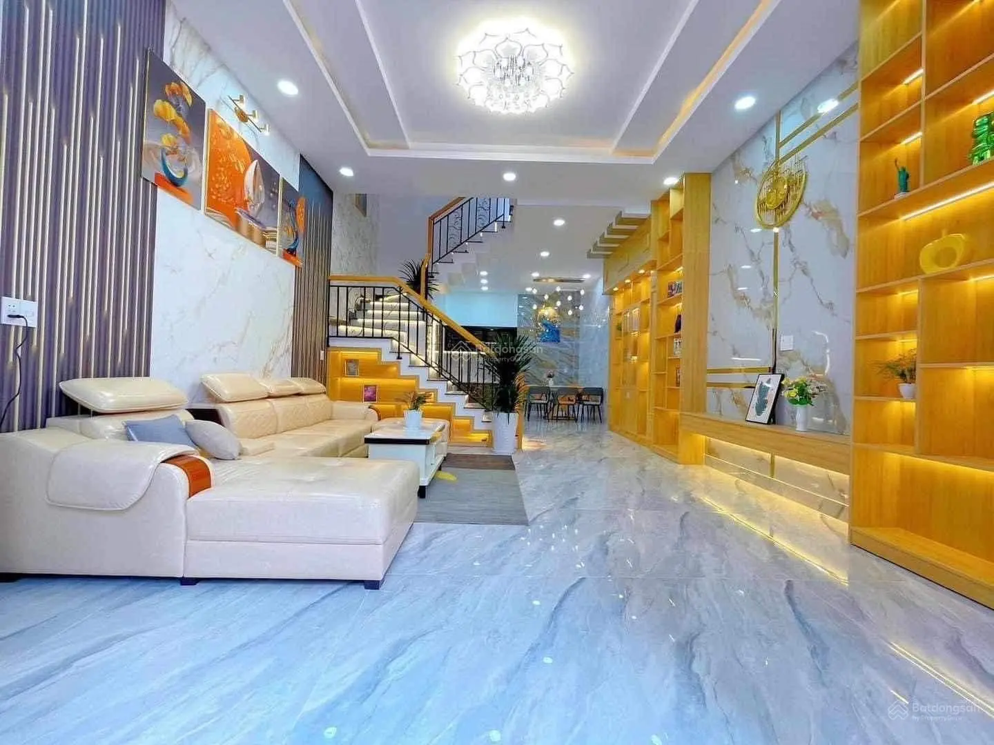 Nhà riêng mới 90% cần bán đường Thăng Long 57m2 cách sân bay 150m giá chốt, sổ hồng riêng