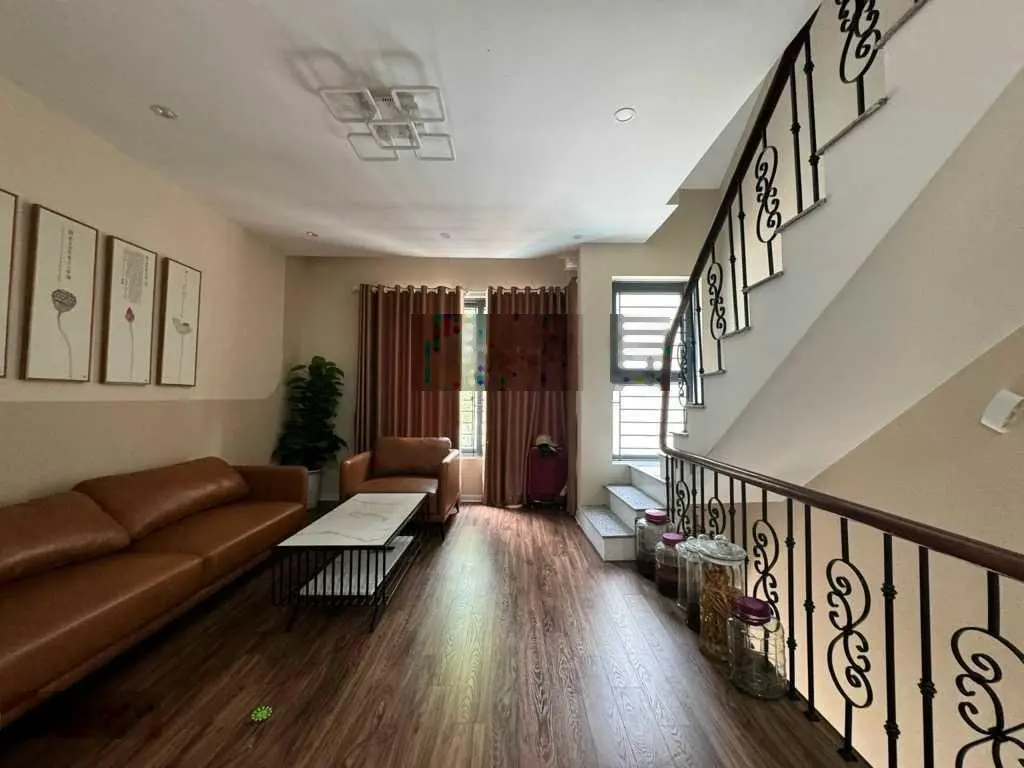 Bán nhà Long Biên, ô tô 7chỗ vào nhà, 55m2 x 4 tầng, MT 5m. Chào 9 tỷ. LH: 0843 125 ***