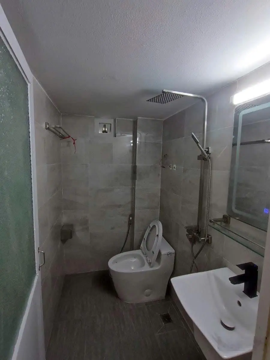 Hot, ô tô đỗ cửa PHƯƠNG MAI-ĐỐNG ĐA-HÀ NỘI, DT: 54m2 x 4 Tầng-MT: 8m / Giá: 10,2 Tỷ