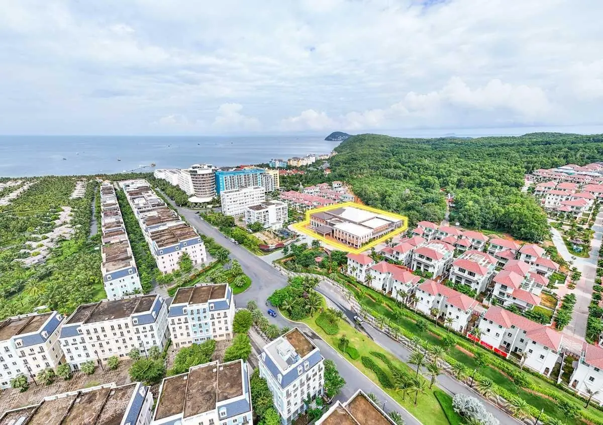 Biệt thự Bãi Khem Phú Quốc giá cắt lỗ chưa từng có 15,7 tỷ, được tự do sử dụng/ vận hành cho thuê