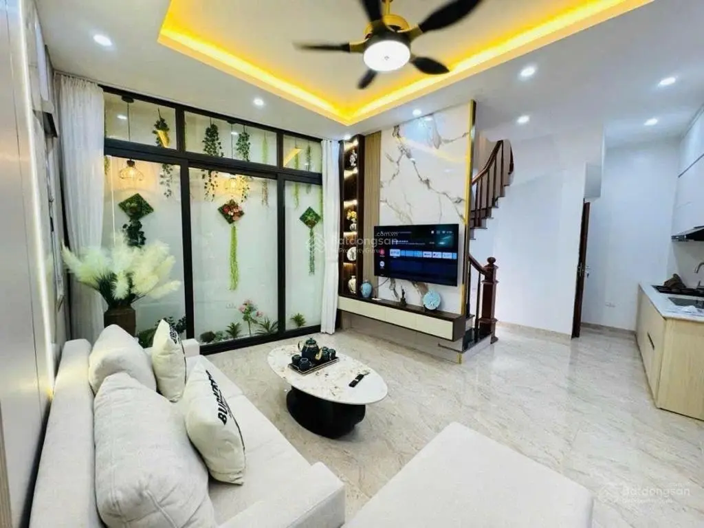 Siêu phẩm phố Đông Quan - nhà mới - gần phố