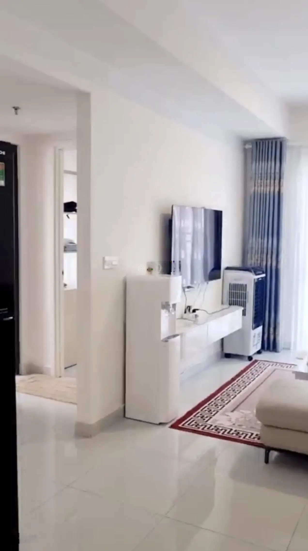 Bán Căn hộ Soho Residence, 2PN, 1WC, 60m2, full nội thất, giá: 6 tỷ 2, liên hệ: 0908 435 ***
