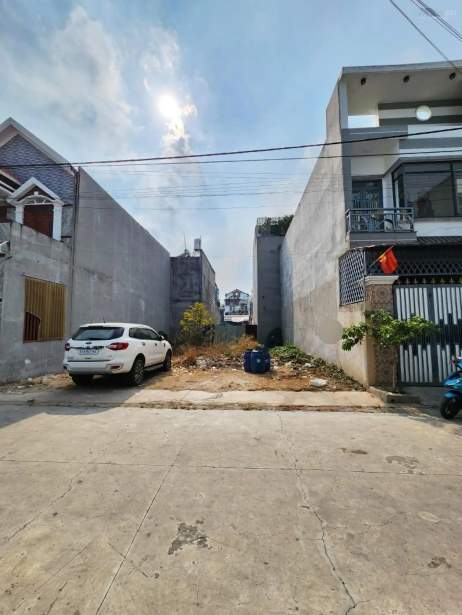 2,35 tỷ bán đất đường thông, xây tự do, P. An Phú, TP. Thuận An