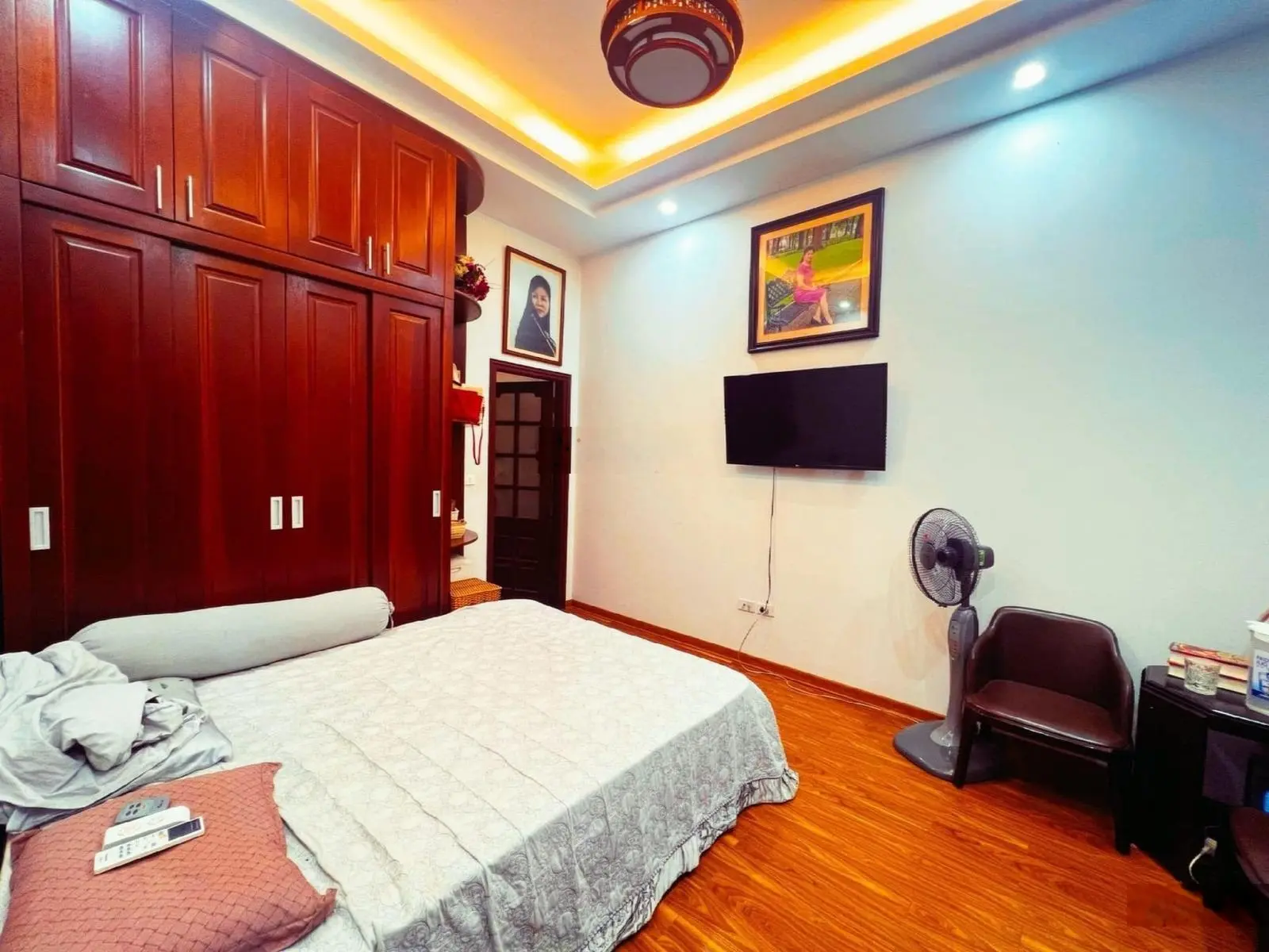 Bán nhà Mỹ Đình lô góc - 4 tầng - diện tích 50m2 - sát đường lớn - đi lại thuận tiện
