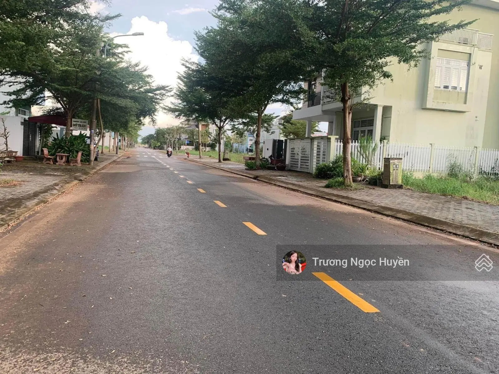 Bán gấp đất 120m2 Đ. Nguyễn Văn Tiếp, gần UBND huyện Bến Lức, Long An 120m2. SHR
