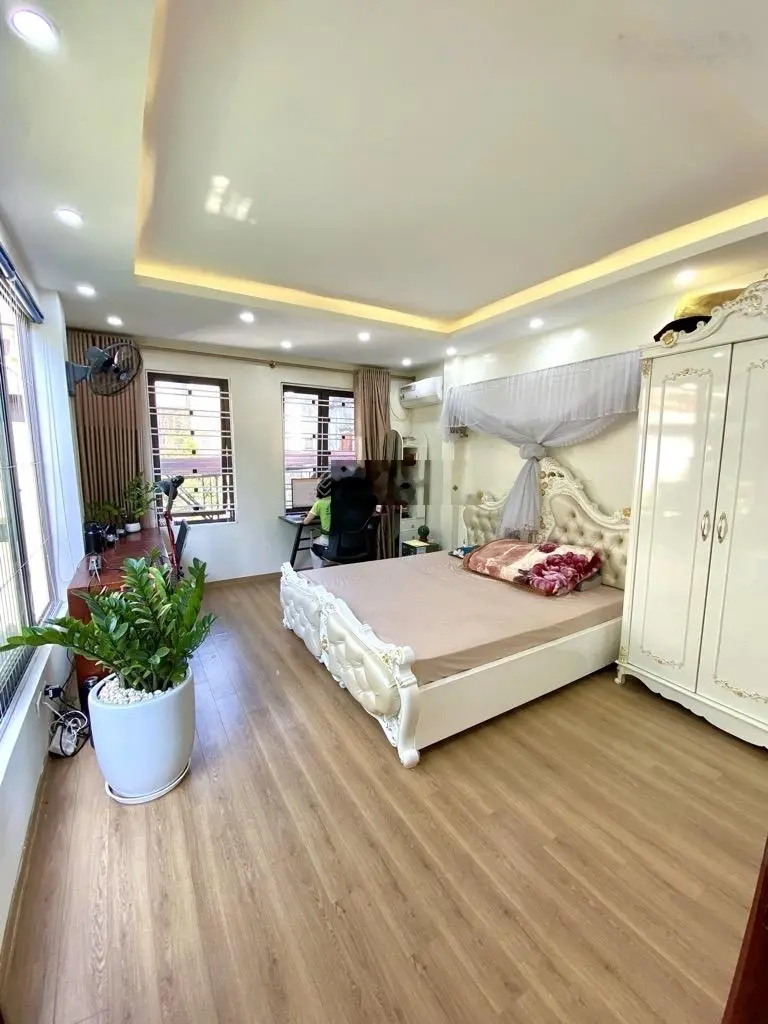 Lô góc 3 thoáng, ngõ nông gần phố. 33/36m2 phố Tây Sơn, chào 8.4 tỷ còn TL. Nói k vs tin ảo