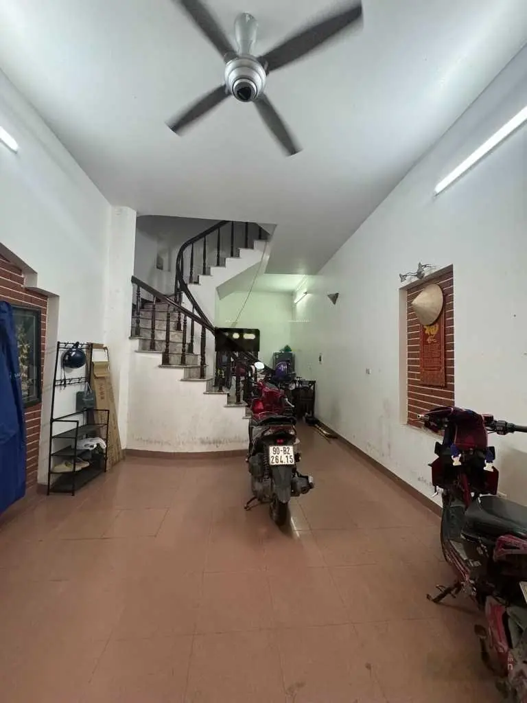 Xuân Tảo, Xuân Đỉnh Ngoại Giao Đoàn 48m2 4T dân xây. Trước nhà 3m ô tô 5m. LH: 0362 889 ***