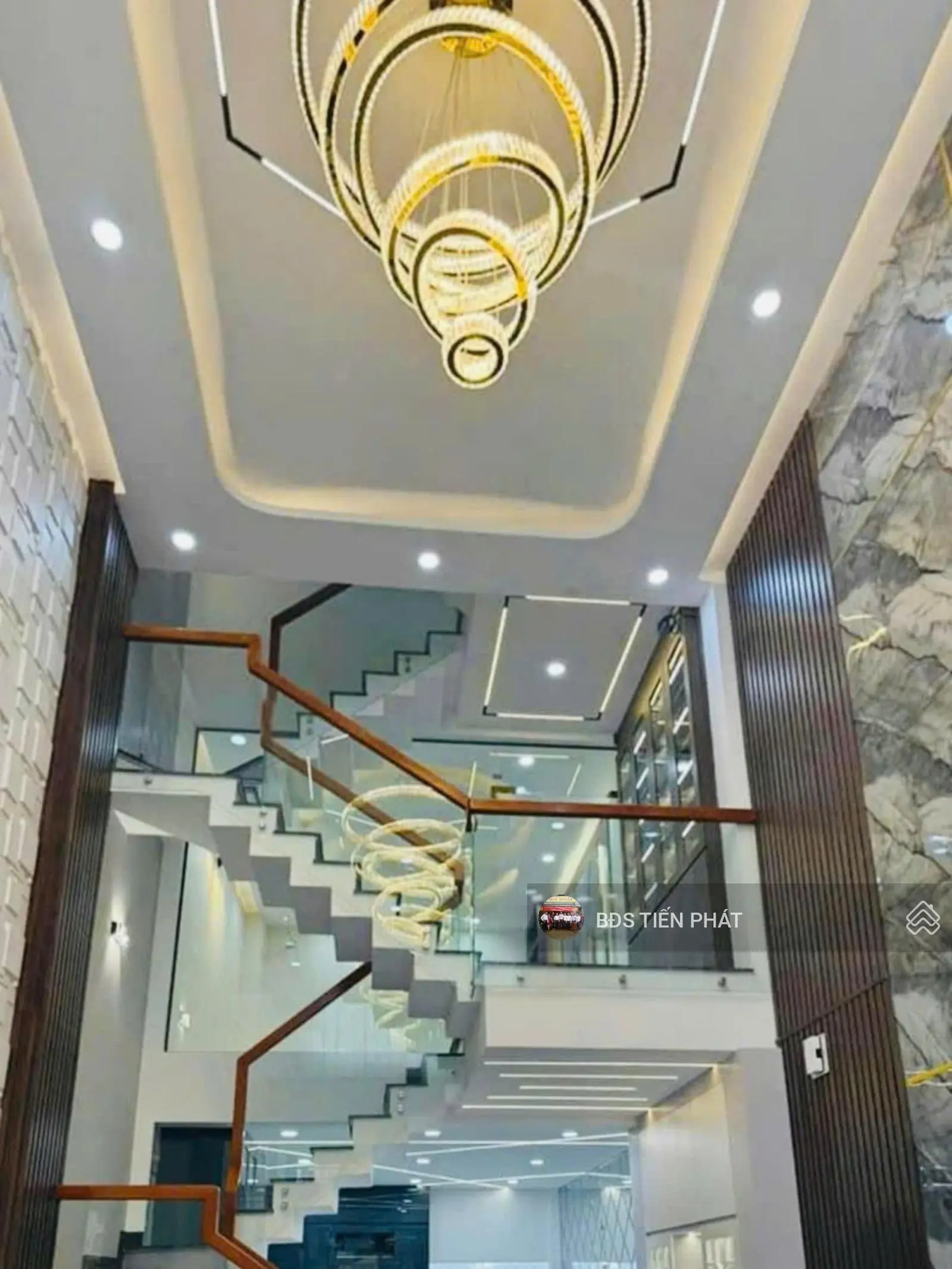 Bán nhà 61/ đường Liên Khu 1-6, DT: 4mx14m, xây 4,5 tấm thiết kế hiện đại. Giá: 6 tỷ 750 triệu