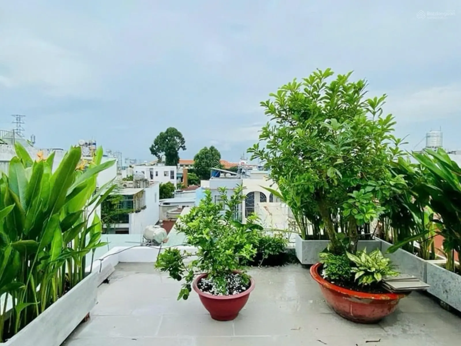 Xoay vốn làm ăn bán gấp nhà hẻm 4,5m đường Lý Thường Kiệt Tân Bình. Giá 3tỷ880, Diện tích 52m2